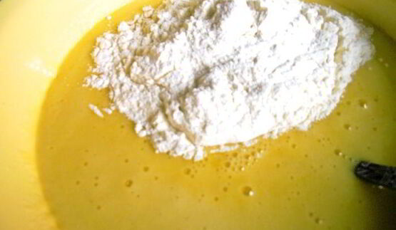 яблочный медовик