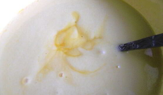 яблочный медовик