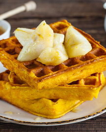 Рецепт морковных вафель с грушами