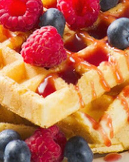 Рецепт вафель с черникой и малиной