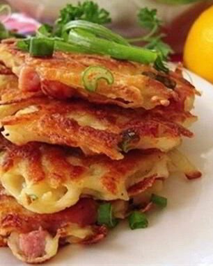 Венские вафли с ветчиной и сыром на сковороде