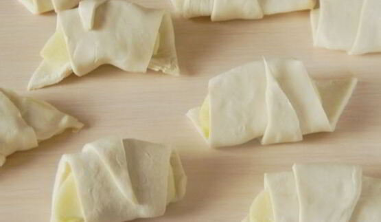 яблочные слойки со сладкой карамелью