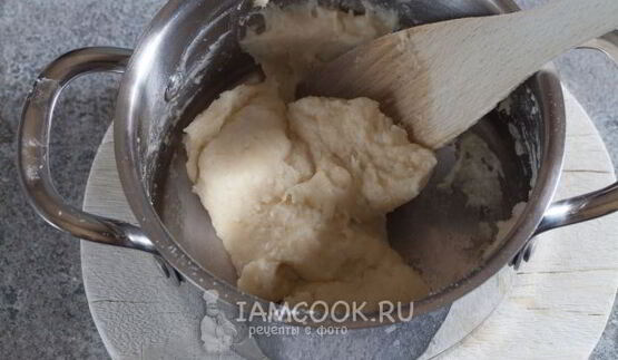 большие эклеры с фруктами