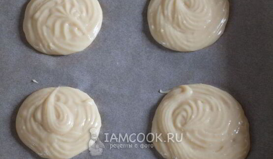 большие эклеры с фруктами