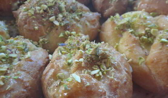 фисташковые эклеры