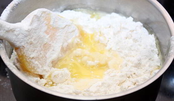 круглые эклеры с заварным кремом