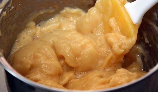 круглые эклеры с заварным кремом