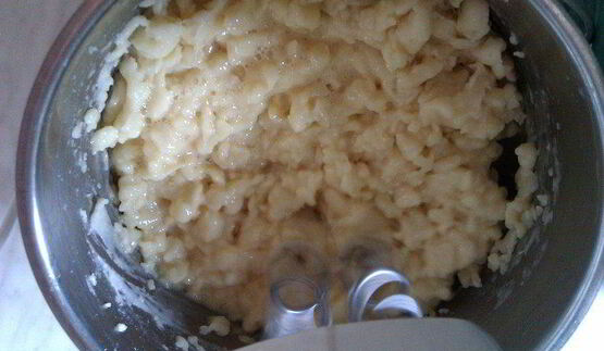 необыкновенные эклеры с орехово-бейлисовым кремом