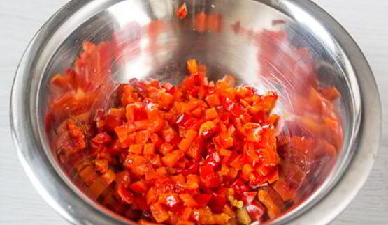 перевернутые профитроли с сырным кремом и перцем