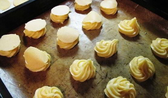 профитроли с кракелином