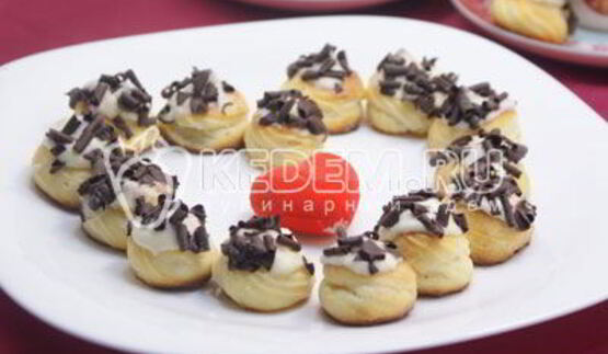 профитроли с кремом поцелуй