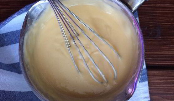 профитроли с шоколадом