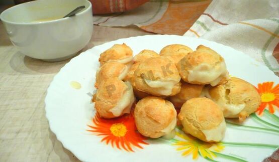 профитроли с заварным кремом