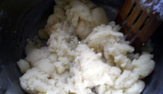 торт с профитролями и хурмой