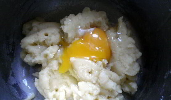 торт с профитролями и хурмой