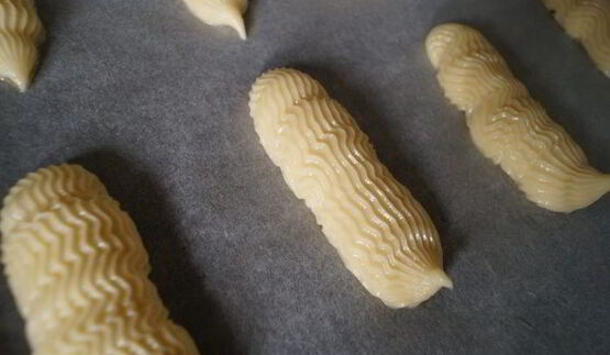 эклеры с крабовой начинкой