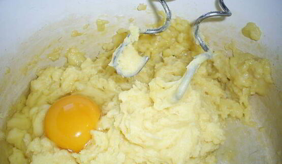 эклеры с масляно-заварным кремом