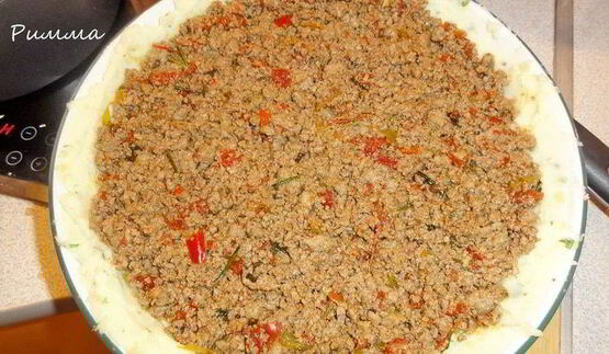картофельная запеканка с мясной начинкой