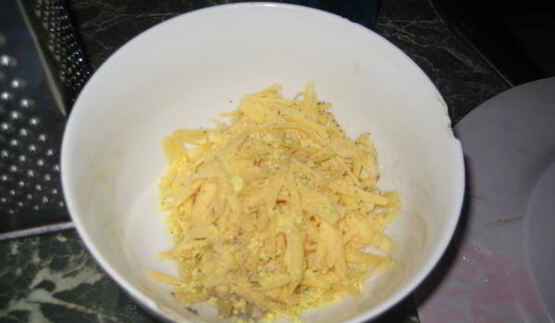 мясная запеканка с морковью и сыром