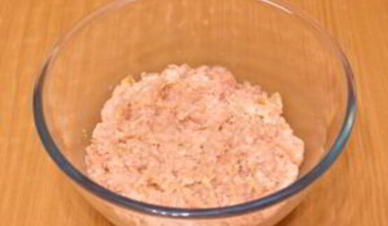 запеканка с куриным филе, грибами и картофельным пюре