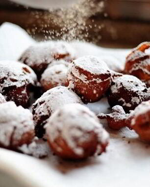 Жареные яблоки в тесте