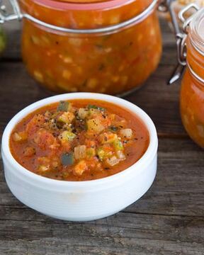 Огуречно-томатная приправа в стиле аджики