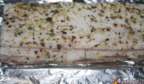 вкуснейшее домашнее сало с чесноком и сухой кавказской аджикой