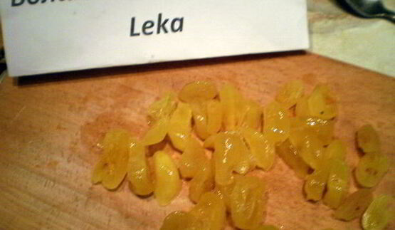 брюссельская капуста с орешками и джемом