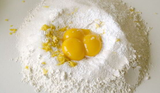 кростата с абрикосовым джемом