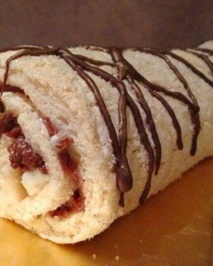 Рецепт очень быстрого рулета с джемом к чаю