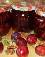 Сливовый джем с орехами