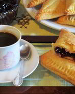 Творожные треугольники с джемом