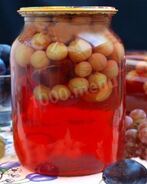 Компот из слив и винограда