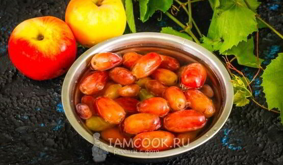 компот из винограда и яблок на зиму