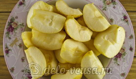 компот из яблок и черной смородины