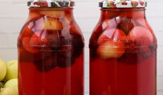 компот из яблок и ежевики на зиму