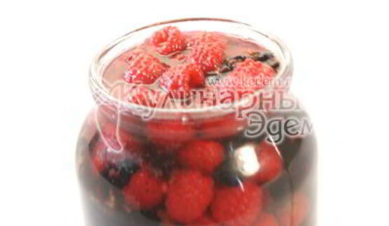 компот из ягод