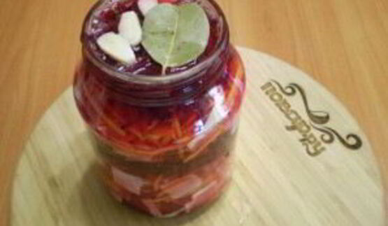 быстрая маринованная капуста со свеклой