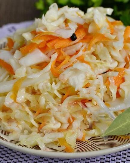 Рецепт маринованной капусты горячим рассолом
