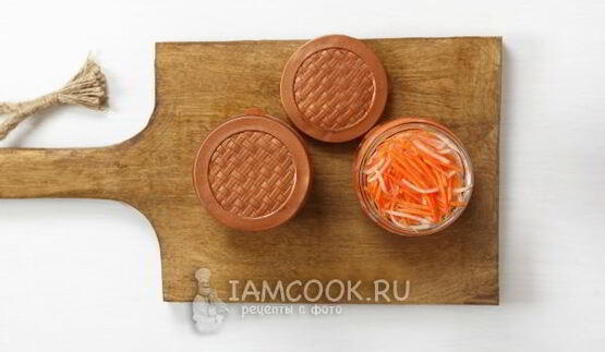 маринованная морковь с дайконом по-вьетнамски