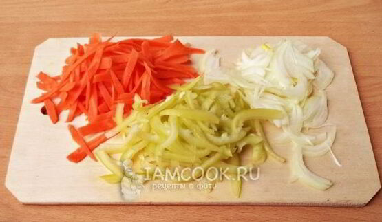 маринованный перец с морковью и луком