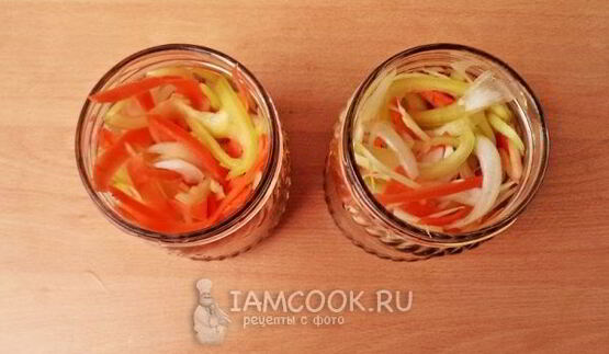 маринованный перец с морковью и луком