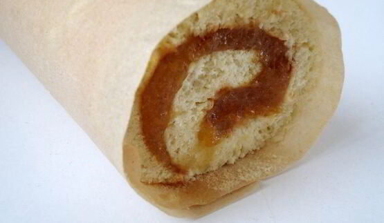 рулет с яблочным повидлом