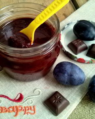 Слива в шоколаде на зиму