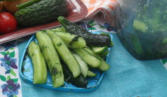 малосольные огурцы за полчаса