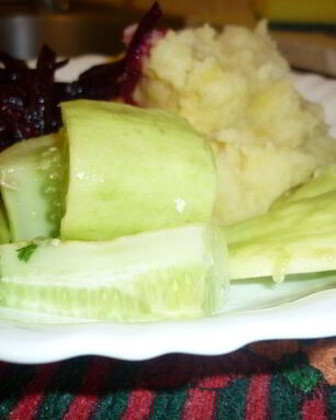 Огурчики ядреные, малосольные в собственном соку