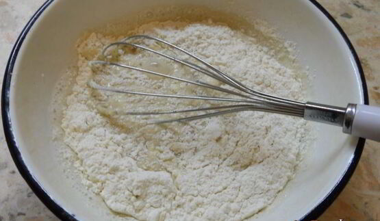 блинчики на молоке и малиновом варенье