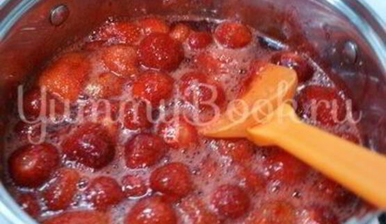 клубничное варенье с желином