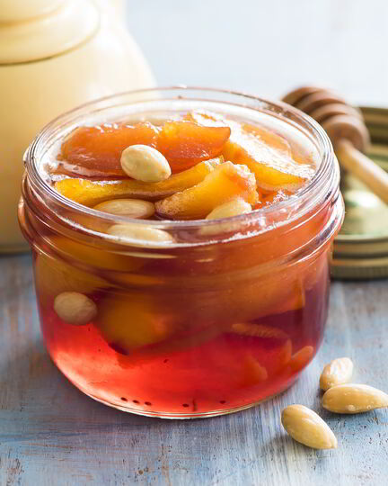 Рецепт варенья из персиков с медом