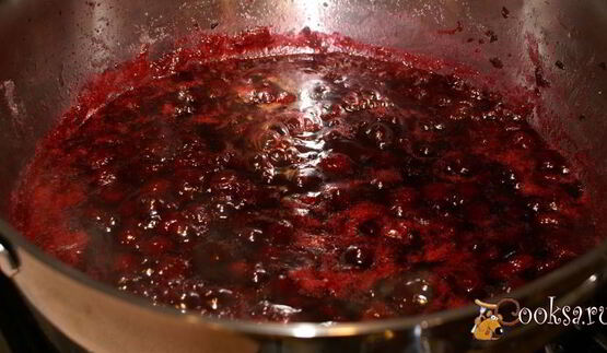 вишневое варенье с косточками на зиму